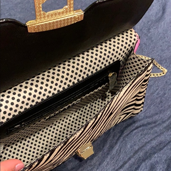 Gianni Bini Zebra Print Shoulder Bag - Picture 5 of 5